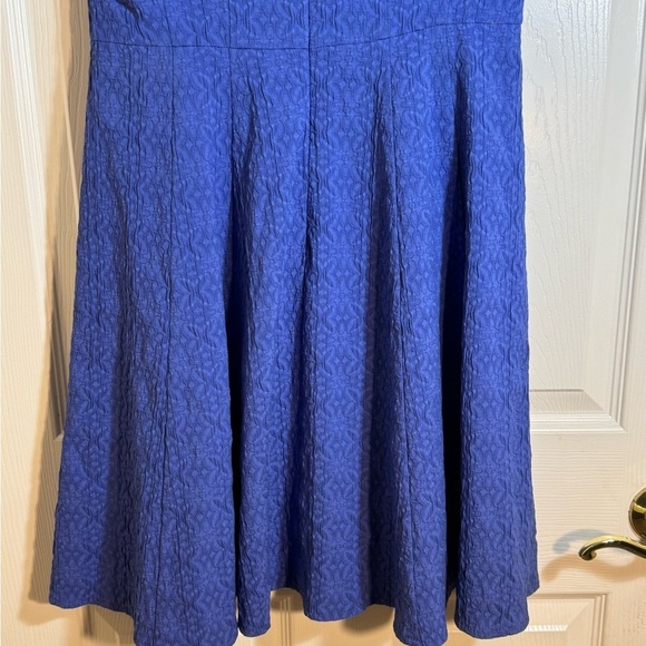 NANETTE LEPORE DRESS FIT &‎ FLARE BACK ZIP SS V NECK TEXTURED BRUNCH OFFICE - Picture 6 of 12